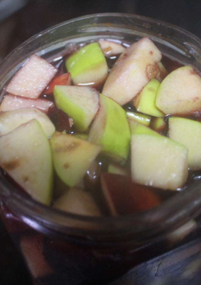 Una foto de Manzanas y plátanos borrachos