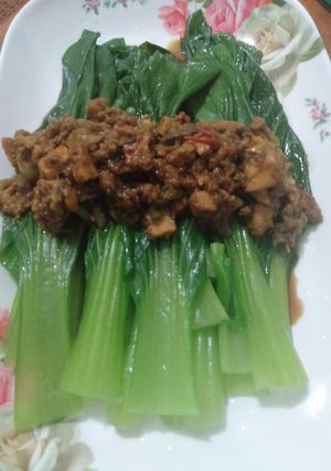 Foto resep Pakcoy siram Ayam + telur saos tiram