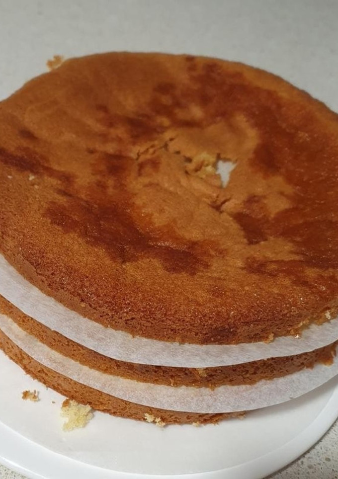 Una foto de Bizcocho para tartas rellenas