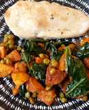 Curry de patata y semillas de nigella con naan casero