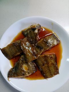 Hình của món Cá lưỡi trâu kho caramen.