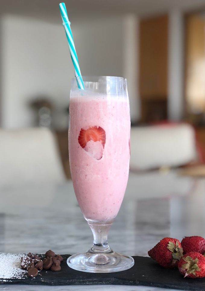 Una foto de Fantástica Receta de las 3 F: 🍓🍓❄️ “Frappé de Fresa Frío”🍓 ❄️