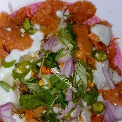 A picture of Samosa Chaat.