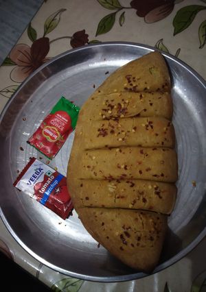 A picture of Garlic Bread.
