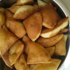 A picture of Mahamri.