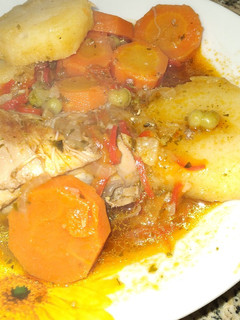 Una foto de Pollo a la cacerola