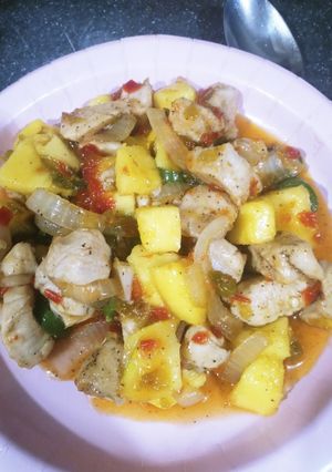 A picture of Sweet Jalapeño Mango Chicken.