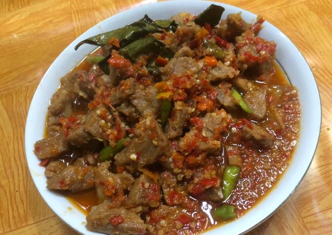 Resep Oseng Mercon Daging Sapi Oleh Putry Sitorus - Cookpad