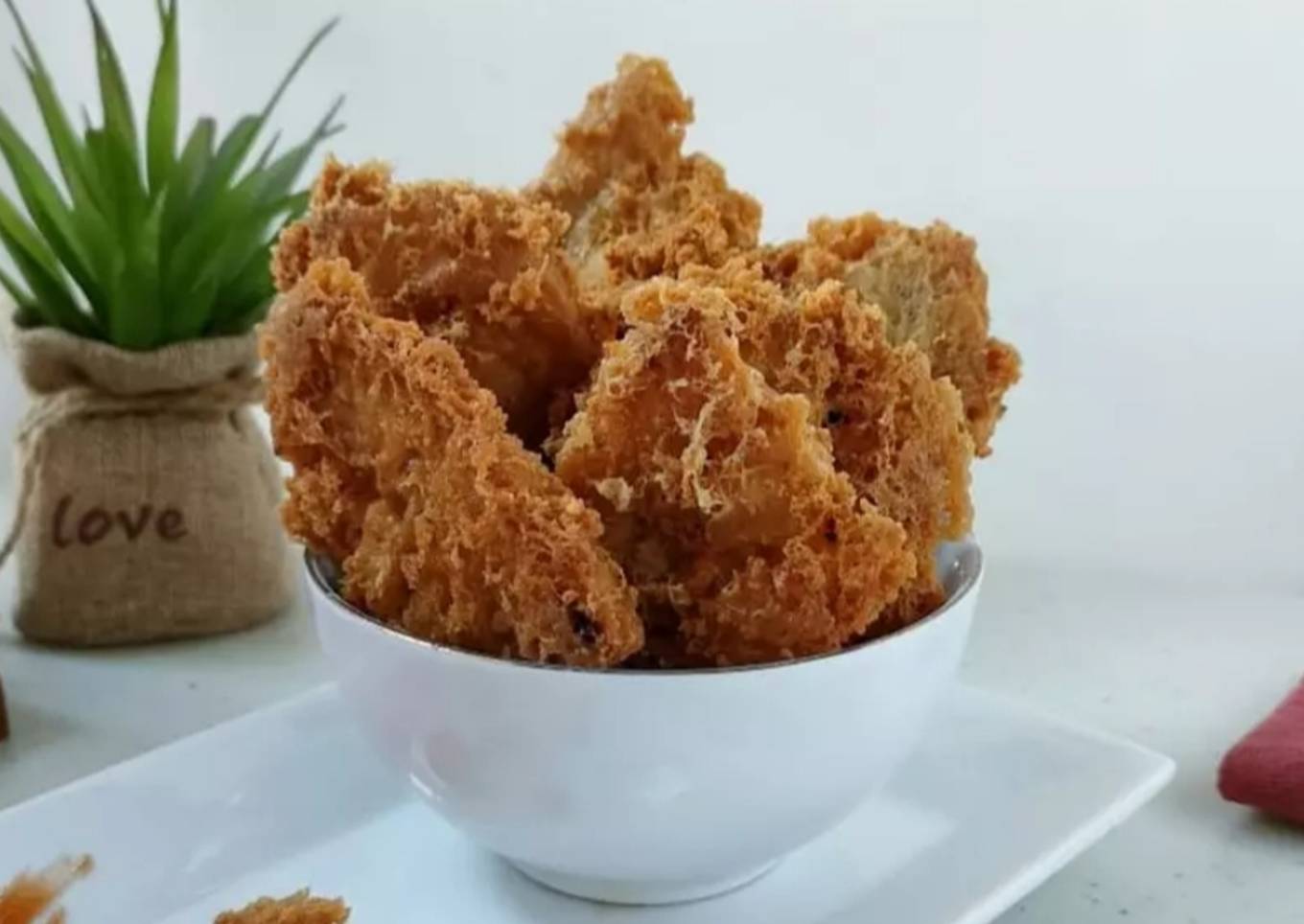 Tempe Kriuk Bersarang