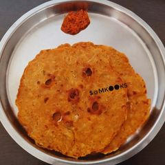 A picture of Healthy - Left over Rice and Lauki Flat bread (Thalipeeth).