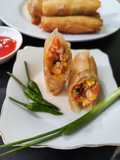 Lumpia isi sostelgung (sosis telur wortel jagung)