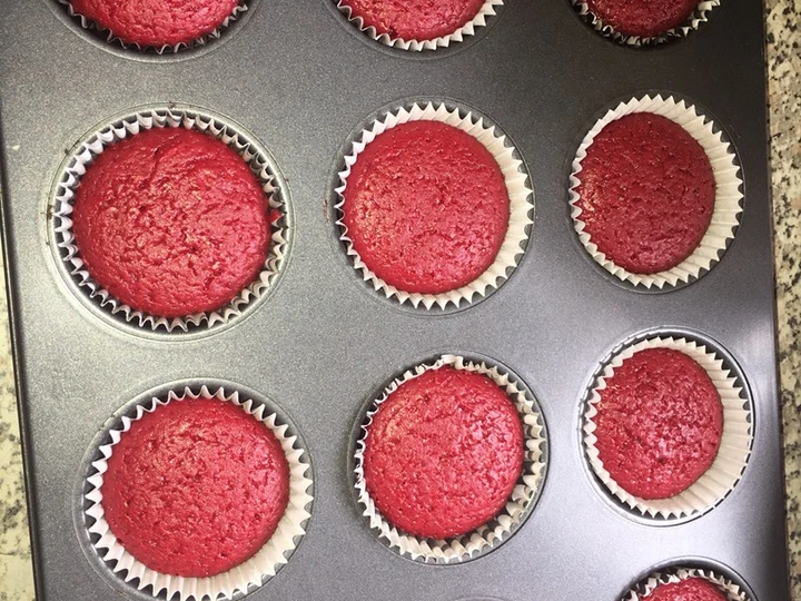 Simple Way Make Recipe Red velvet cupcakes that is Perfect, Perfect}