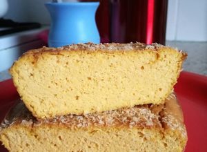 Una foto de Budín de limón y coco