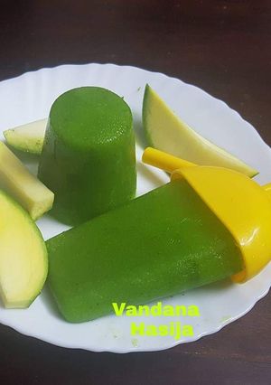 A picture of Aam Panna Ki Khatti Meethi Chuski.