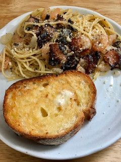A picture of Lemon Shrimp and Bacon Pasta.