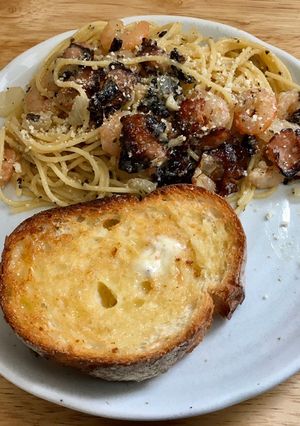 A picture of Lemon Shrimp and Bacon Pasta.