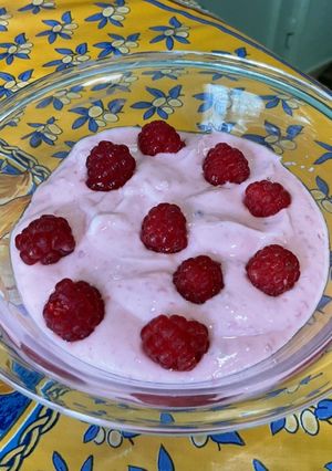 Une photo de Coupes aux framboises, skyr et cranberries
