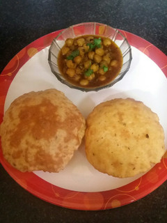 A picture of Masala poori.