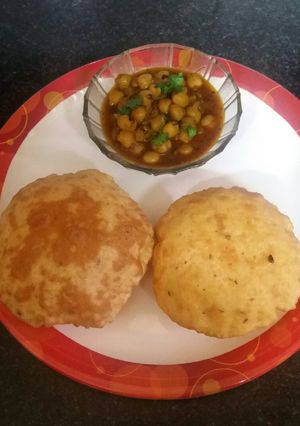 A picture of Masala poori.