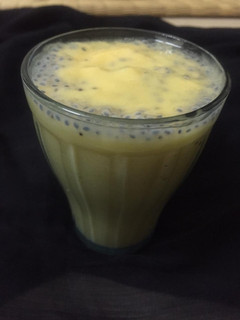 மாம்பழ மில்க் ஷேக் (Maammbala milkshake recipe in tamil) செய்முறை முக்கிய புகைப்படம்