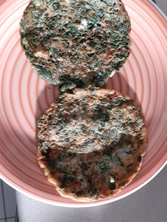 Una foto de Tortilla de acelga con carne