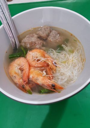 Foto resep Sup udang dan bakso ala vietnam
