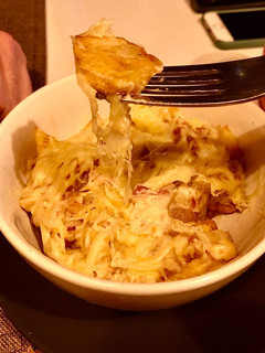 Una foto de Patatas bravas carbonara