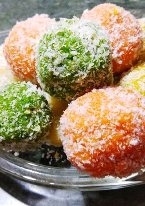 A picture of Lauki ke ladoo.