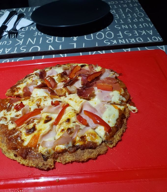 Una foto de Pizza de quinoa 🍕🍅