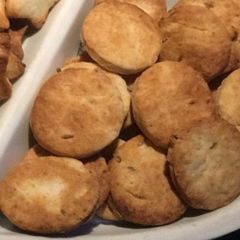 A picture of Jeera biscuits.