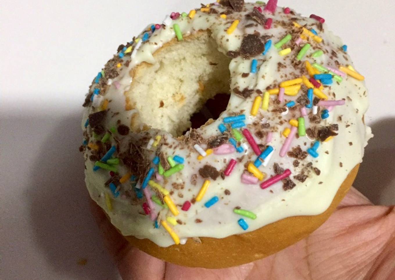 Instant bun chocolate donut