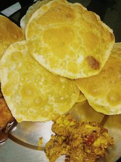 কড়াইশুঁটির কচুরি (Koraishutir Kochuri) রেসিপির প্রধান ছবি