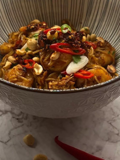 A picture of Singapore Noodles.