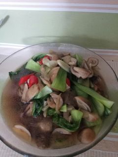 Foto resep Tumis Pakcoy Jamur Kancing