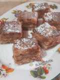 Semolino con latte, miele e cioccolato