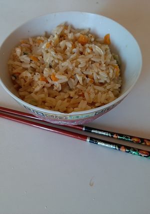 Una foto de Chow fan de vegetales al wok (bien chino)