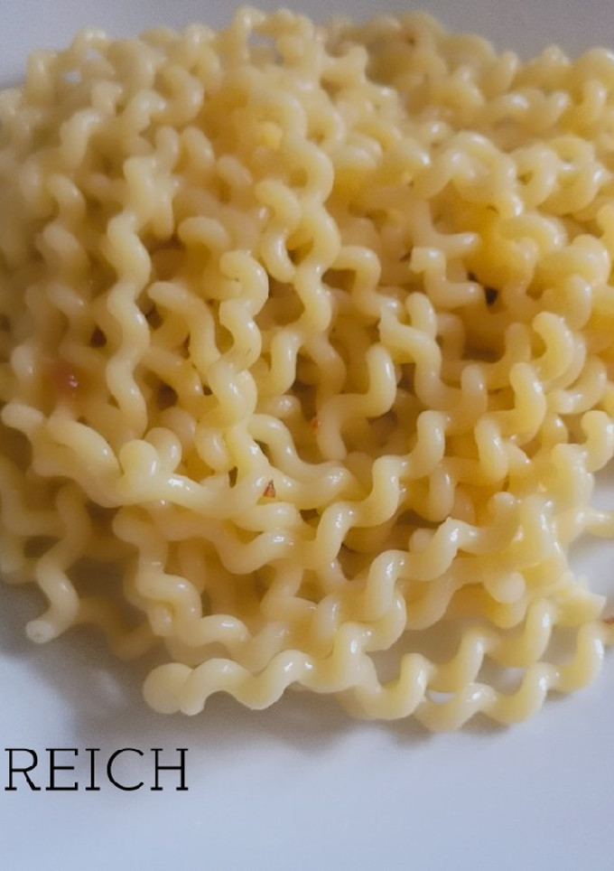 Una foto de Fusilli lunghi al aglio olio e peperoncino