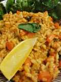 Arroz con brócoli, zanahoria y crujiente de espinacas