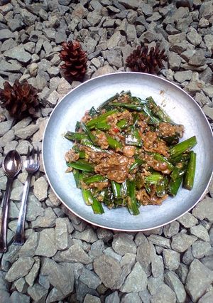 Foto resep Tumis genjer tempe pedas