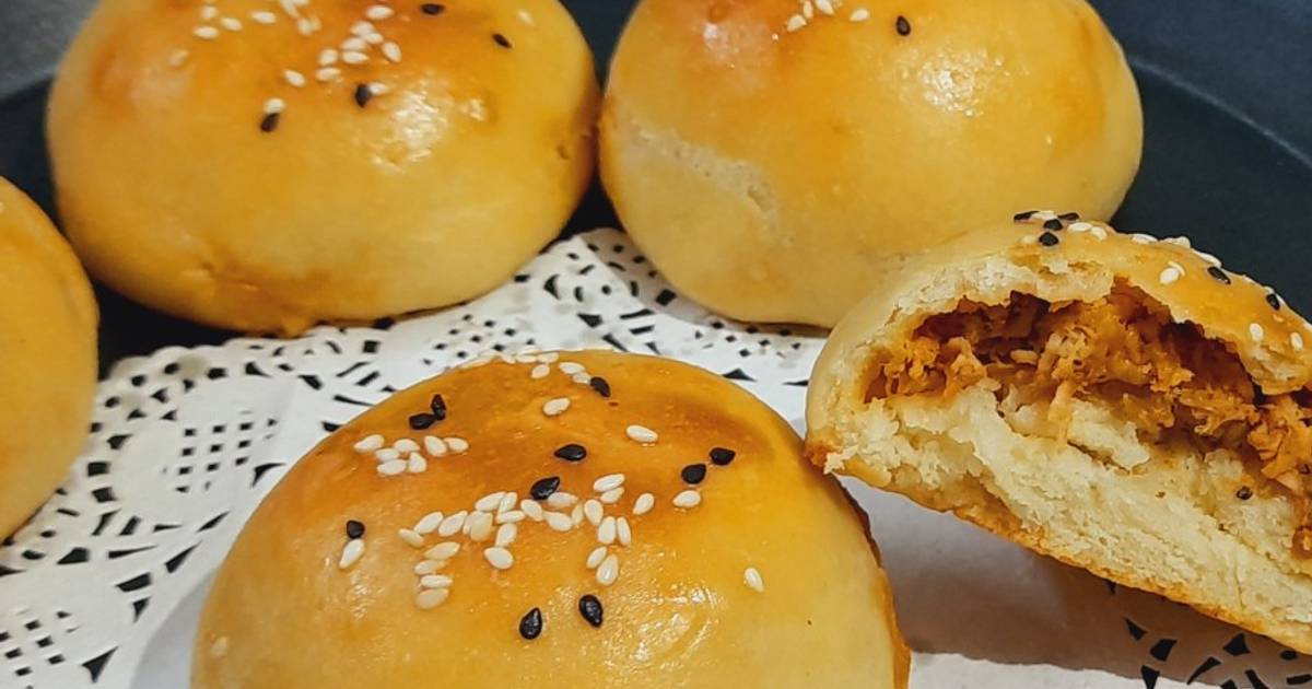 Chicken Stuffed Bun Recipe by Naheed Alam - Cookpad