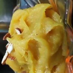 A picture of Besan ka halwa.