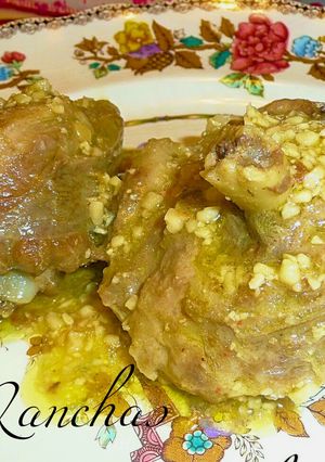 Foto principal de Cabrito guisado con almendras