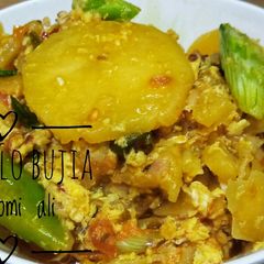 A picture of Anday aloo ki bujia.