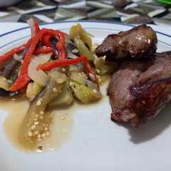 Una foto de Antipasto de berenjenas y zucchini 🍆🥒 | Fácil y rápido 👍🚀