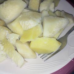 A picture of Cooked yam.