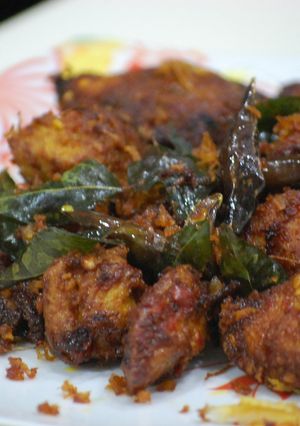 A picture of Payyoli Chicken Porichathu/Payyoli Chicken Fry.