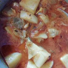 A picture of Aloo onion masala.