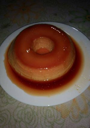 Una foto de Flan casero de huevos de campo