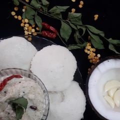 A picture of Coconut chutney.