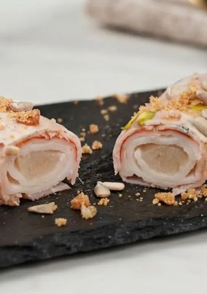 Una foto de Rollitos de Galantina con Espárragos
